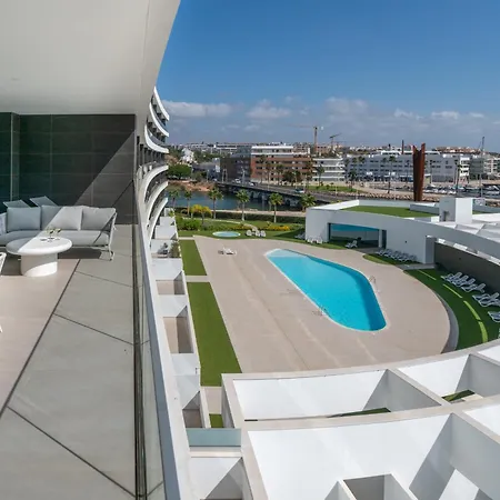 Tideview - Marina Retreat Apartment