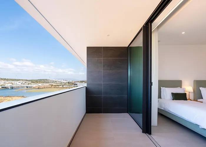 Tideview - Marina Retreat *