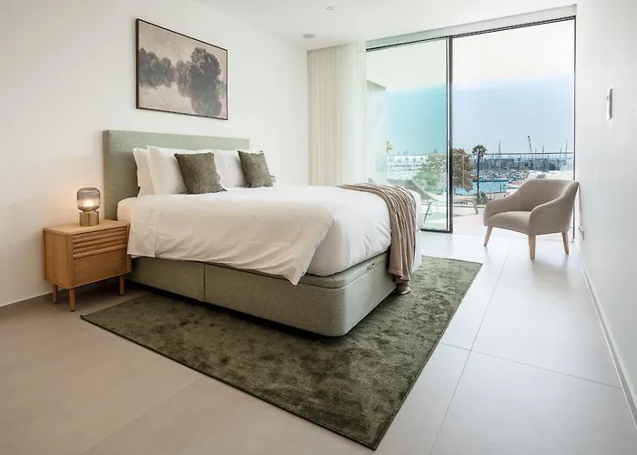 Tideview - Marina Retreat *